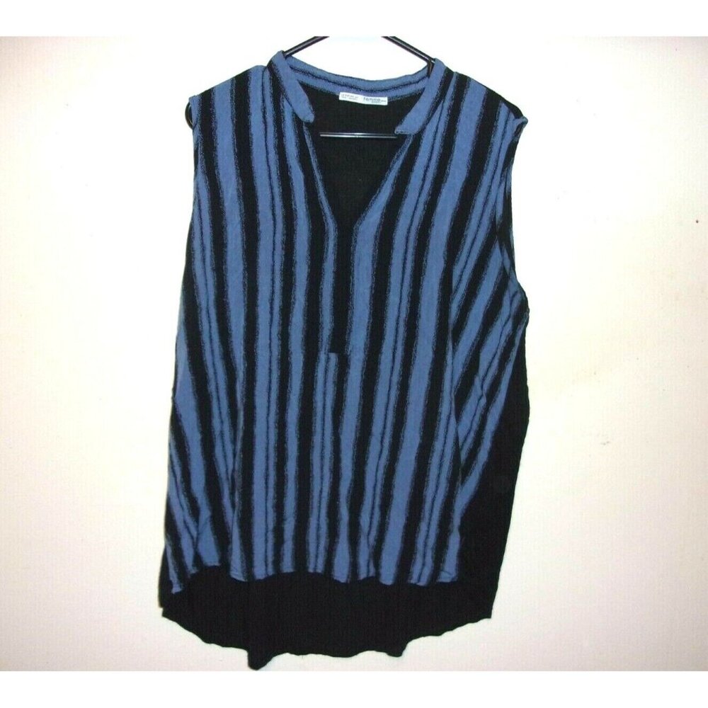 Femme by tresics Two Toned Blue Striped Sleeveless Top 2X